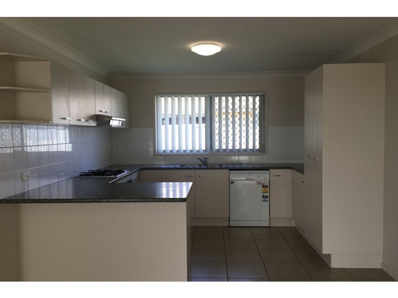 7 Thomas Street, Gracemere QLD 4702