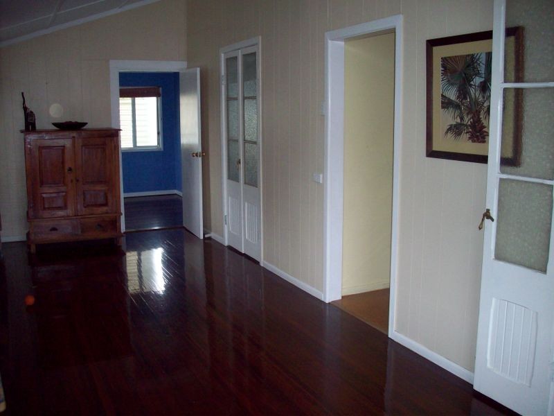 12 Thackeray Street, Park Avenue QLD 4701