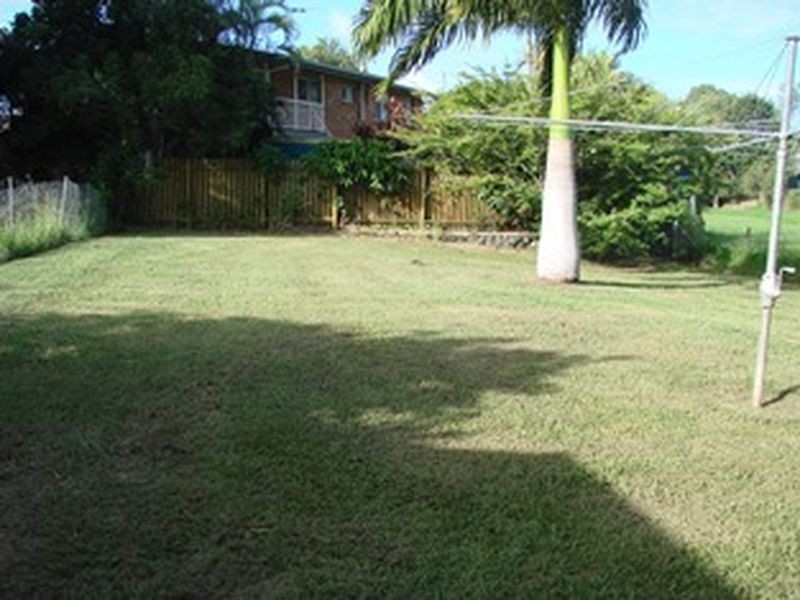 24 Hadgraft Street, Park Avenue QLD 4701