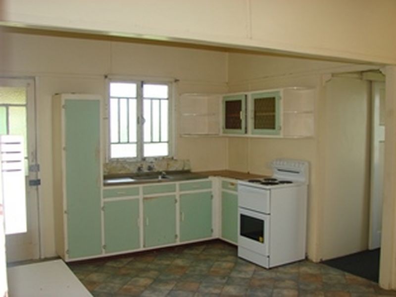 24 Hadgraft Street, Park Avenue QLD 4701