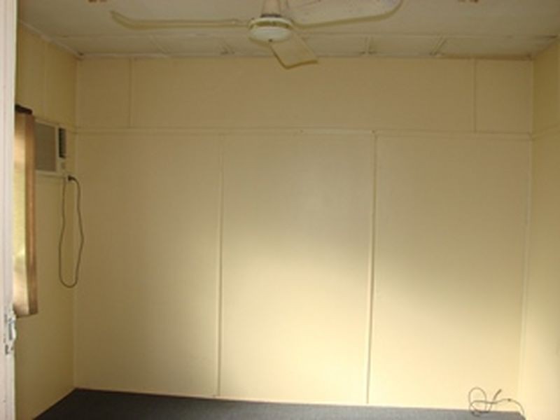 24 Hadgraft Street, Park Avenue QLD 4701