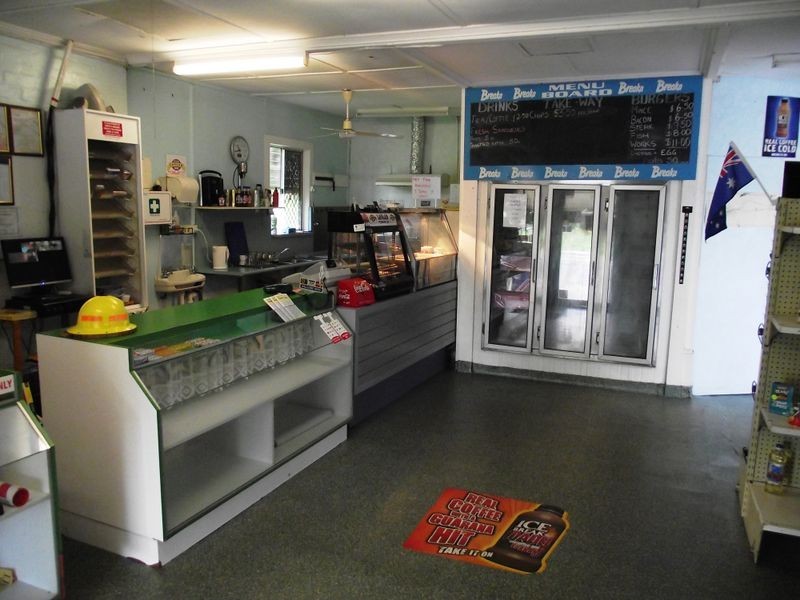 5 Main Street, Stanwell QLD 4702