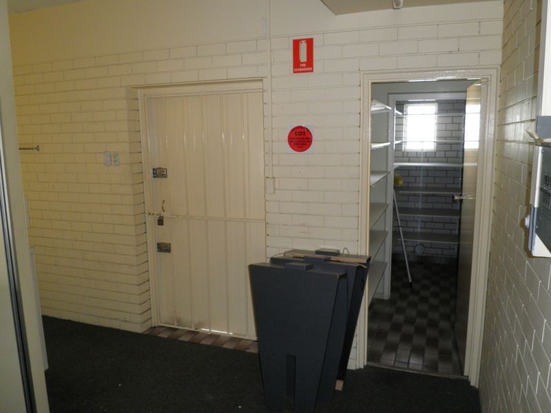 Shop 2/205 Musgrave Street, Rockhampton QLD 4700