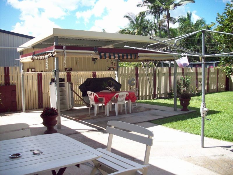 19 Bank Street, Park Avenue QLD 4701
