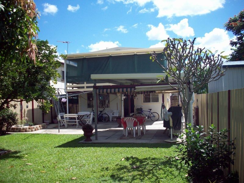 19 Bank Street, Park Avenue QLD 4701