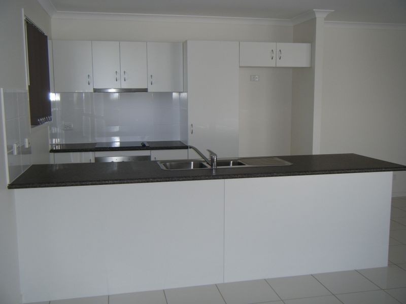 22 Angela Court, Gracemere QLD 4702