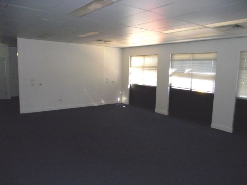 8 & 10/49 Bolsover Street, Rockhampton City QLD 4700