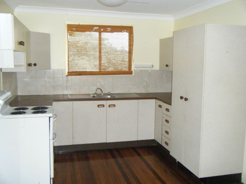 220 Hennessey Street, Koongal QLD 4701