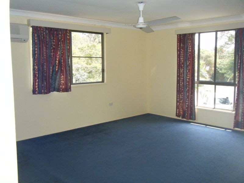 220 Hennessey Street, Koongal QLD 4701