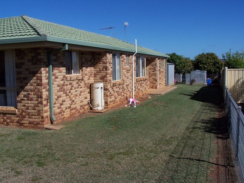 3 Roy Place, Gracemere QLD 4702