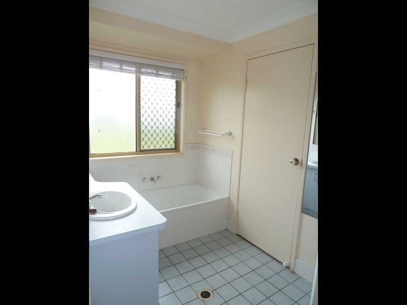 3 Roy Place, Gracemere QLD 4702