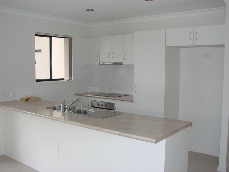 49 John Oxley Drv, Gracemere QLD 4702