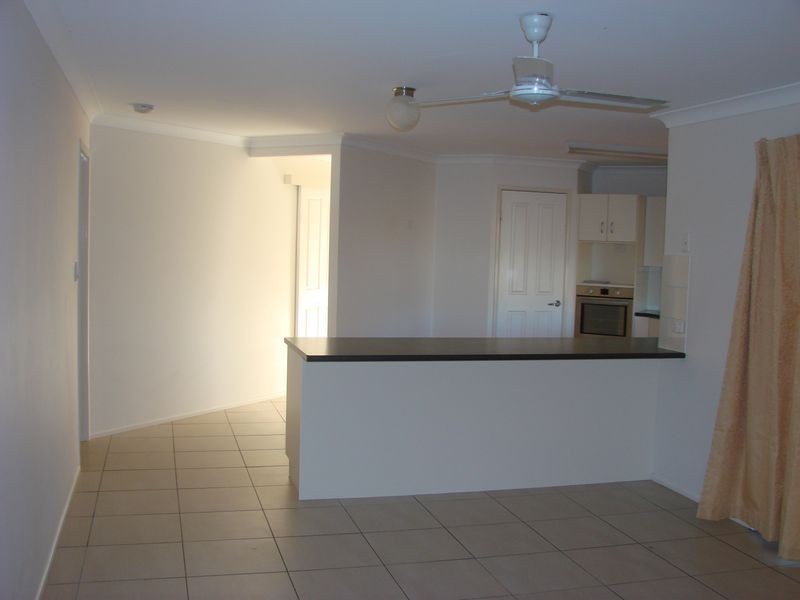 4 Cockatoo Ct, Gracemere QLD 4702