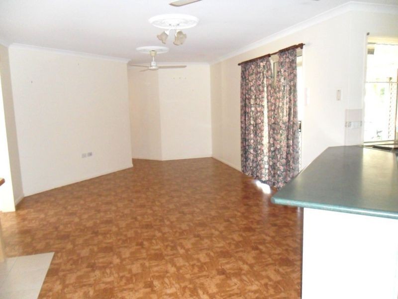 4 Waratah Place, Kawana QLD 4701
