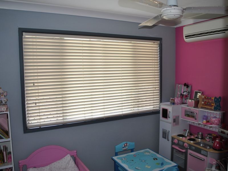 29 Wackford Street, Park Avenue QLD 4701