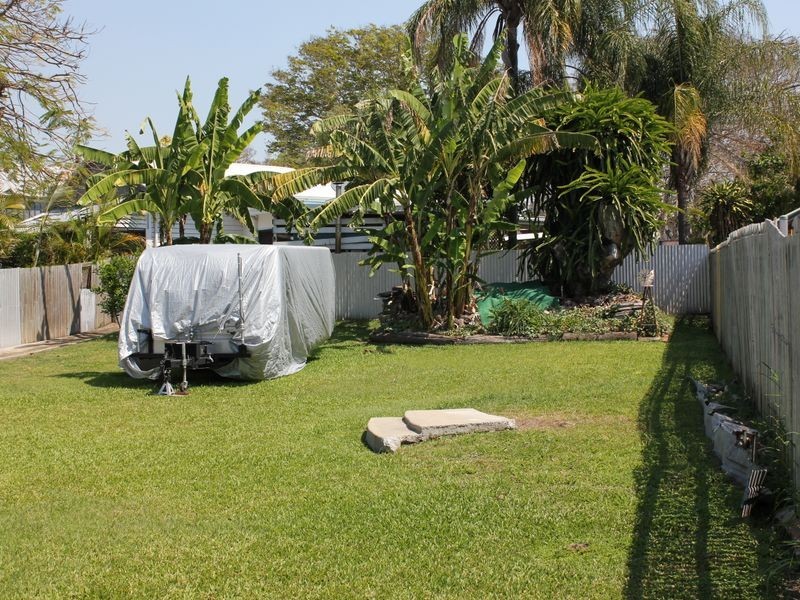 8 Campbell Street, Wandal QLD 4700