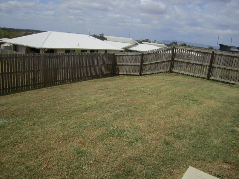 10 Angela Court, Gracemere QLD 4702