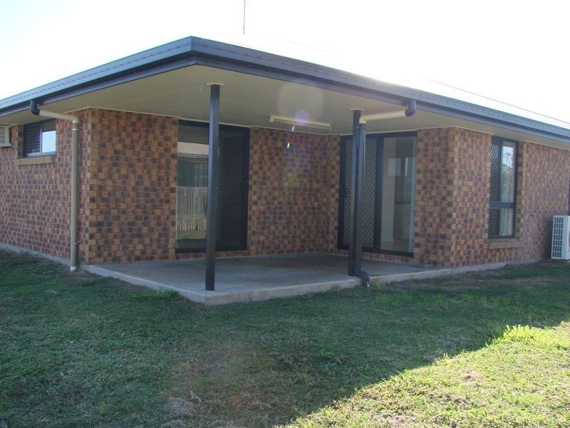 16 Annie Close, Gracemere QLD 4702