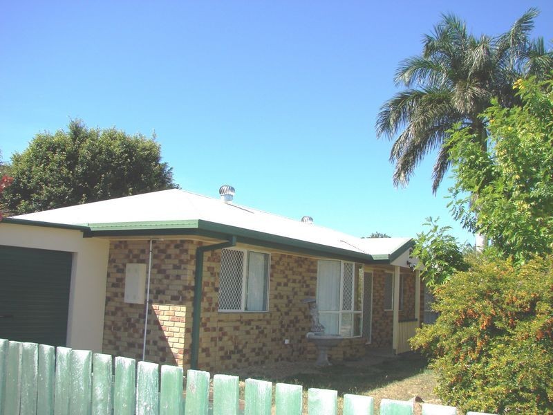 13 Rosewood Avenue, Gracemere QLD 4702