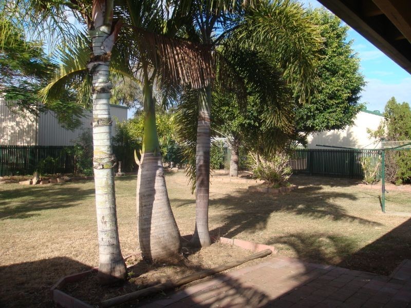 13 Rosewood Avenue, Gracemere QLD 4702