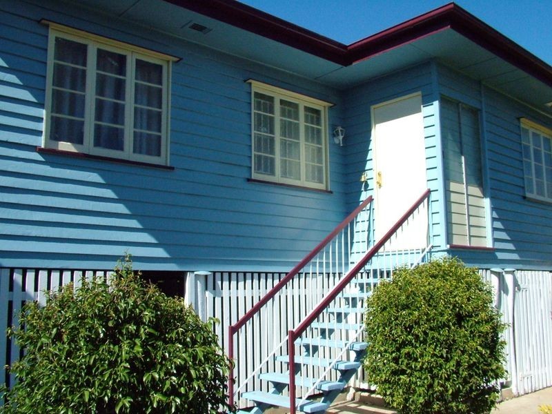 8 Luck Avenue, Wandal QLD 4700