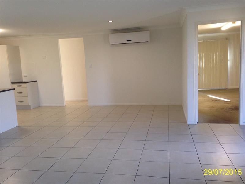 12 Owen Avenue, Gracemere QLD 4702