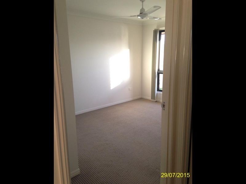 12 Owen Avenue, Gracemere QLD 4702