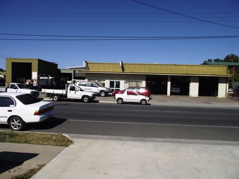 102-104 Elphinstone Street, Rockhampton QLD 4700