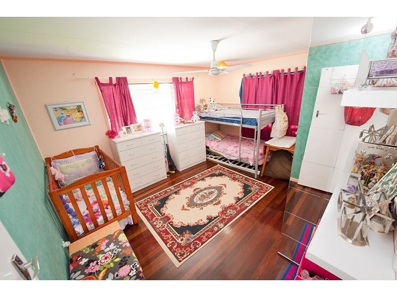 21 Churchill Street, Park Avenue QLD 4701