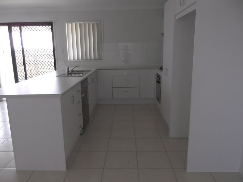 6 Aimee Court, Gracemere QLD 4702