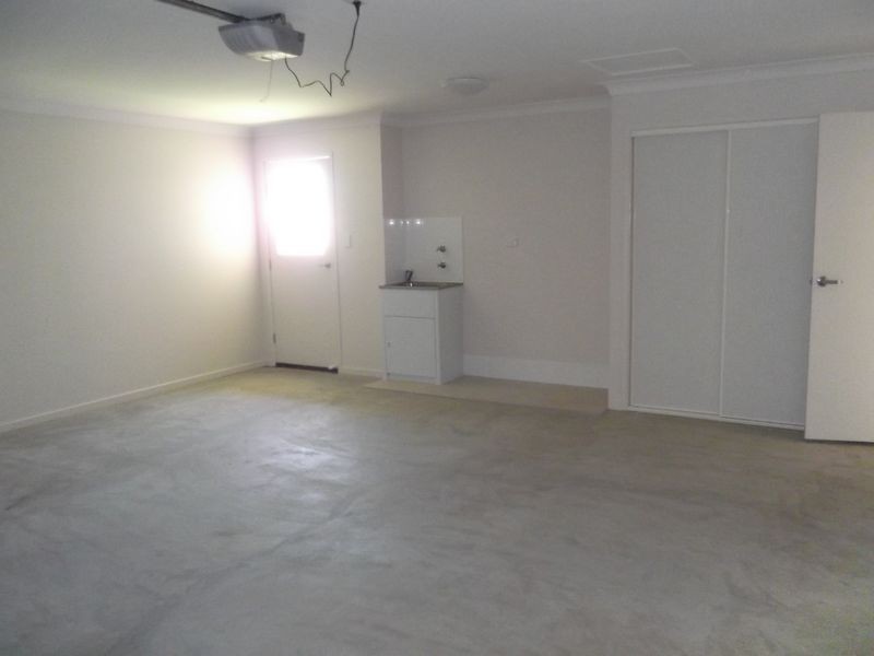 15 Thomas Street, Gracemere QLD 4702