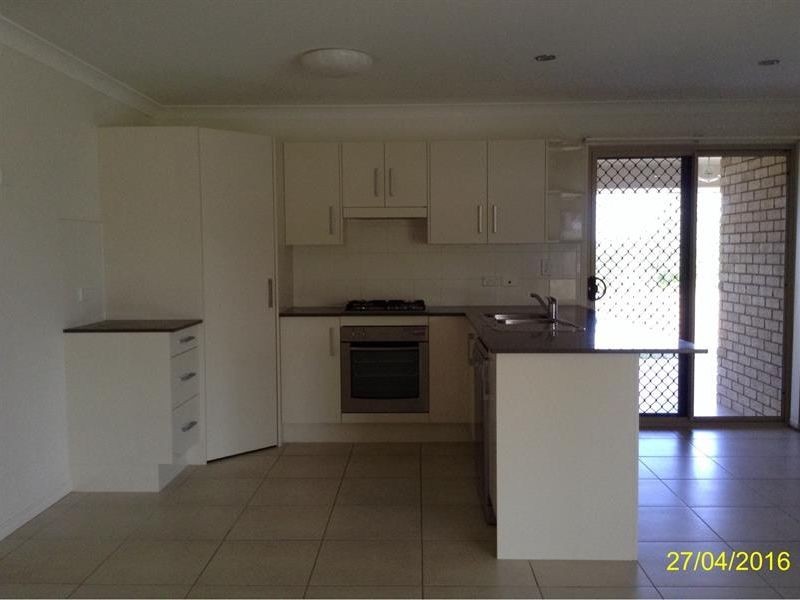 12 Violet Drive, Gracemere QLD 4702