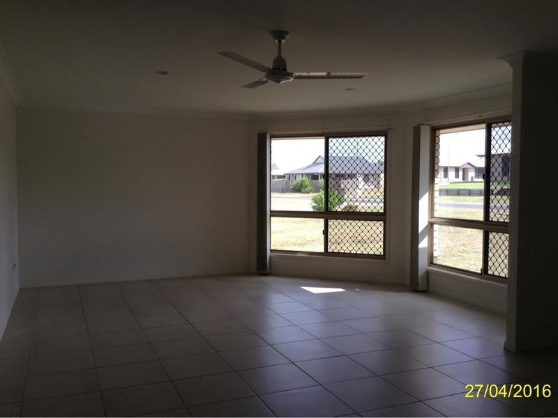 12 Violet Drive, Gracemere QLD 4702