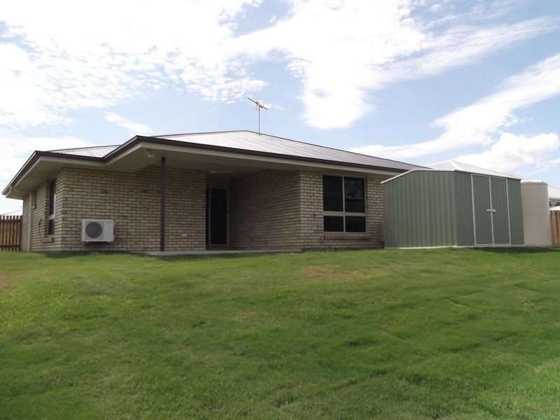 12 Violet Drive, Gracemere QLD 4702