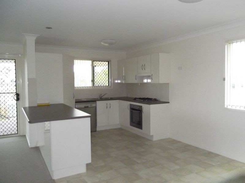11 Tippett Crescent, Gracemere QLD 4702