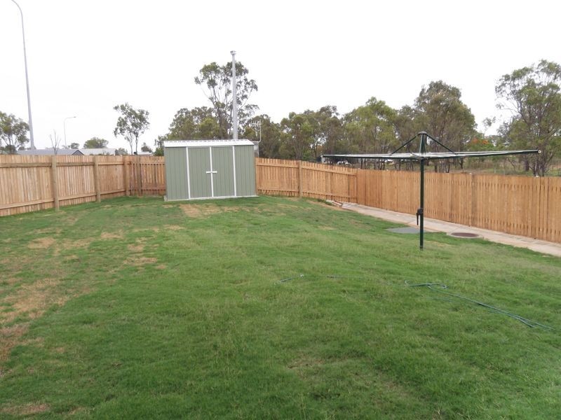 11 Tippett Crescent, Gracemere QLD 4702