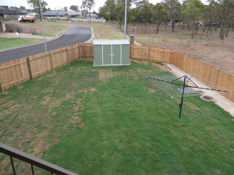 11 Tippett Crescent, Gracemere QLD 4702