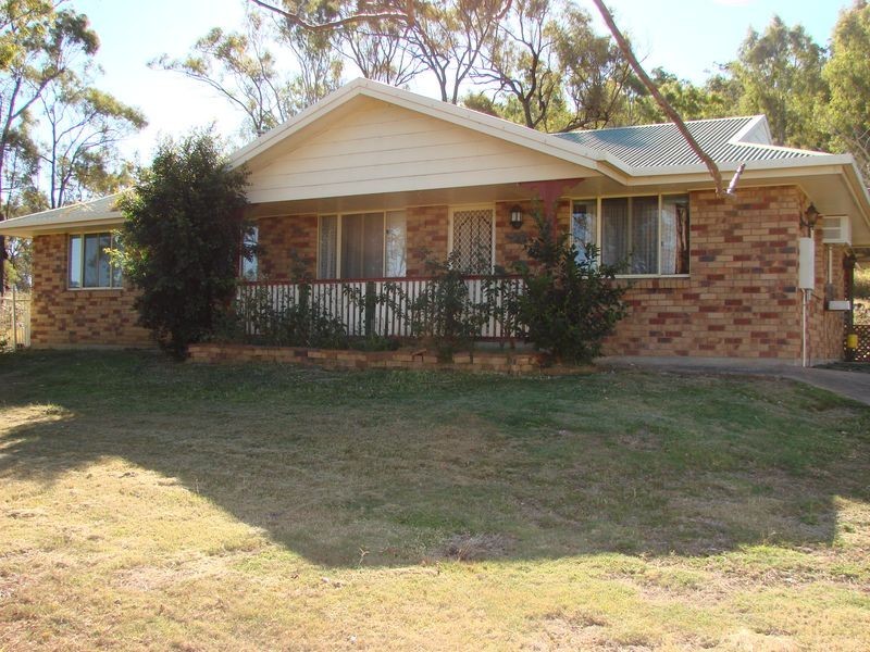 35 Neerkol Rd, Stanwell QLD 4702