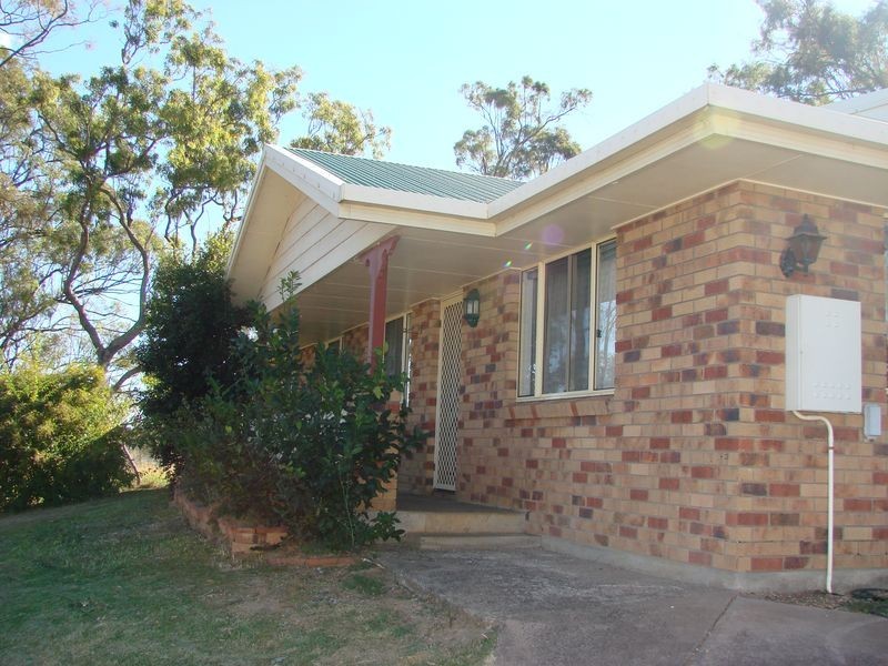 35 Neerkol Rd, Stanwell QLD 4702