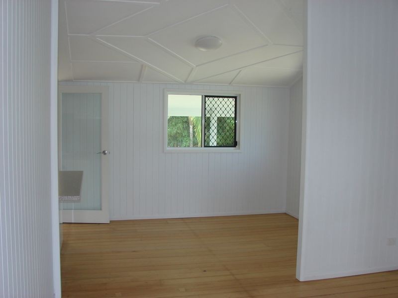 28 Thackeray Street, Park Avenue QLD 4701