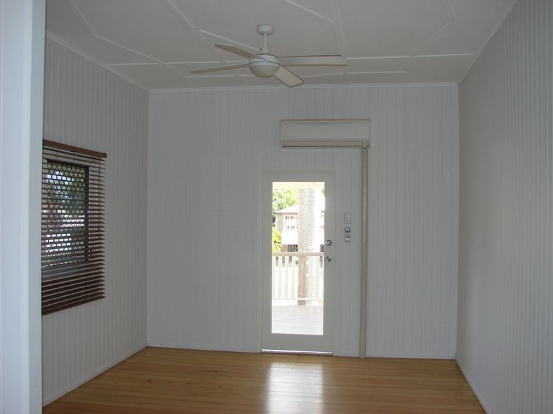 28 Thackeray Street, Park Avenue QLD 4701