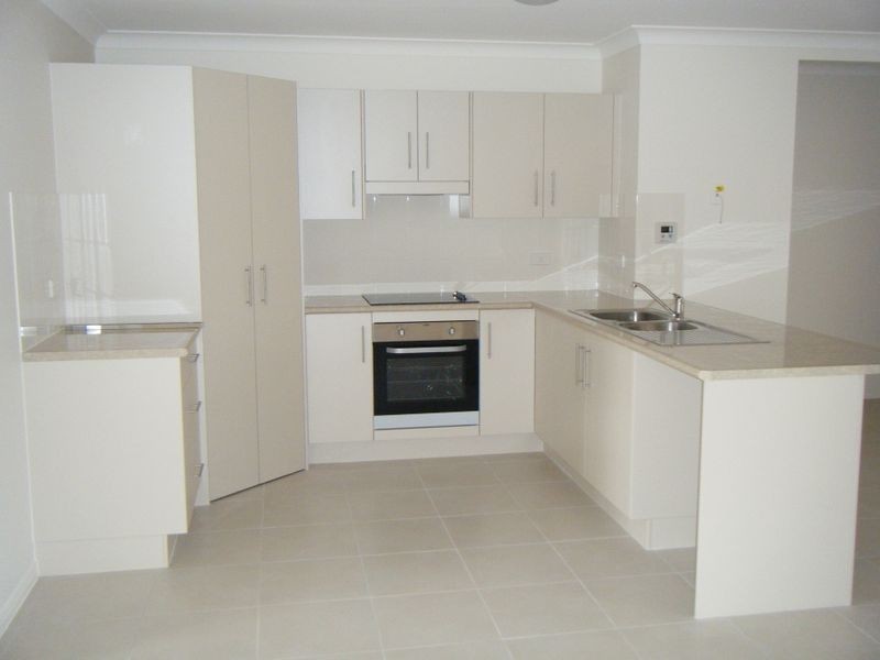 44 Lucas Street, Gracemere QLD 4702