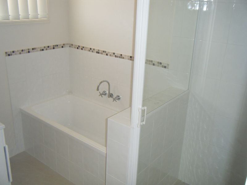 44 Lucas Street, Gracemere QLD 4702