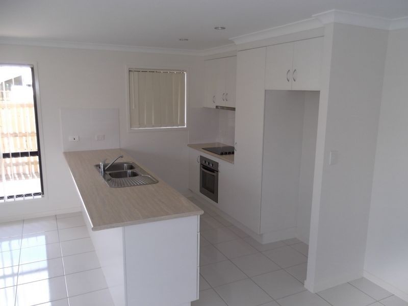 4 Virginia Street, Gracemere QLD 4702