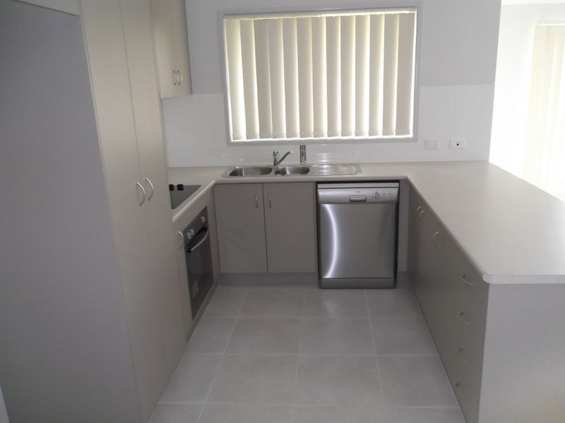 9 Justin Street, Gracemere QLD 4702