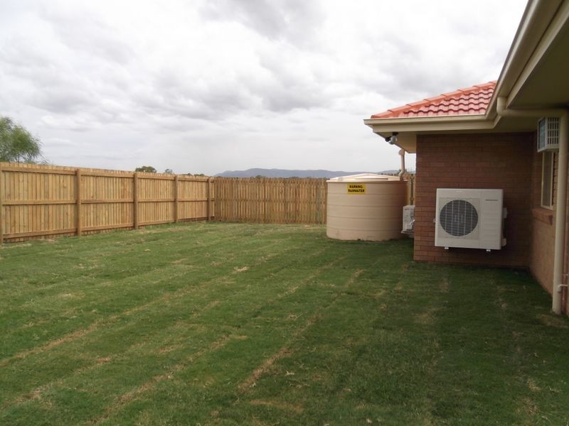 9 Justin Street, Gracemere QLD 4702