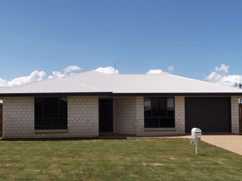 8 Boatwright Ave, Gracemere QLD 4702