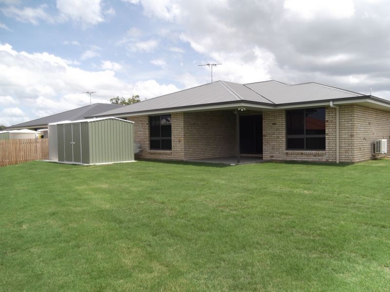 34 Riley Drive, Gracemere QLD 4702