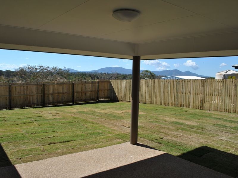 35 Burke And Wills Drive, Gracemere QLD 4702