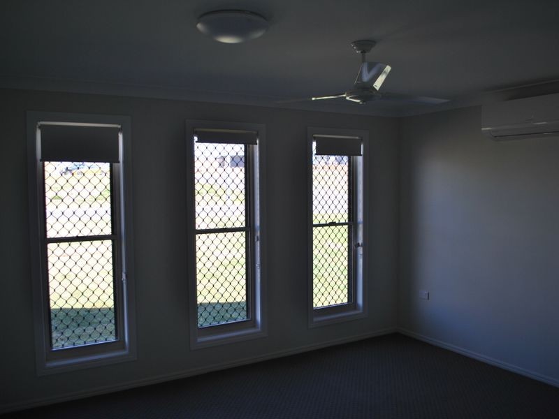 35 Burke And Wills Drive, Gracemere QLD 4702